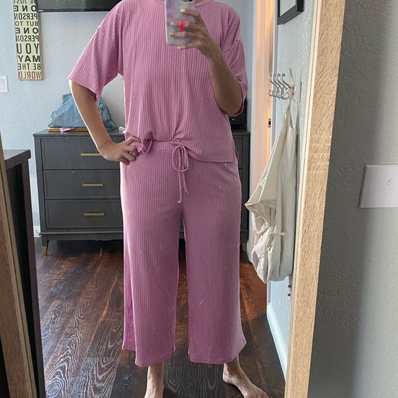 Bentley Ribbed Set - Picture 3 of 5